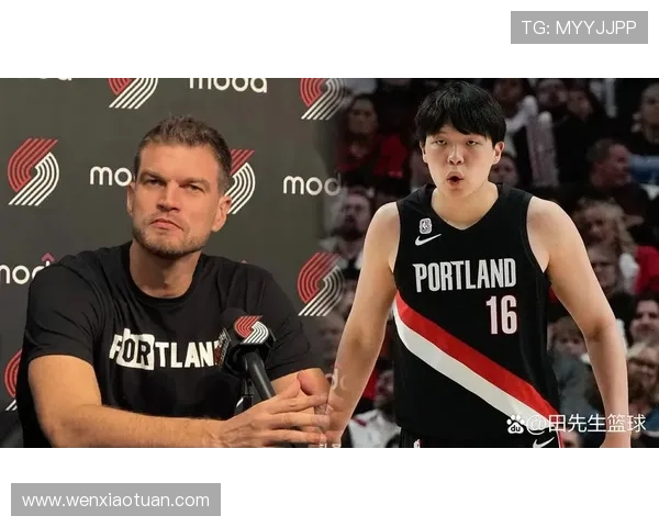 队记：斯普利特与里斯的讨论引发杨瀚森的意外提问时机引人关注